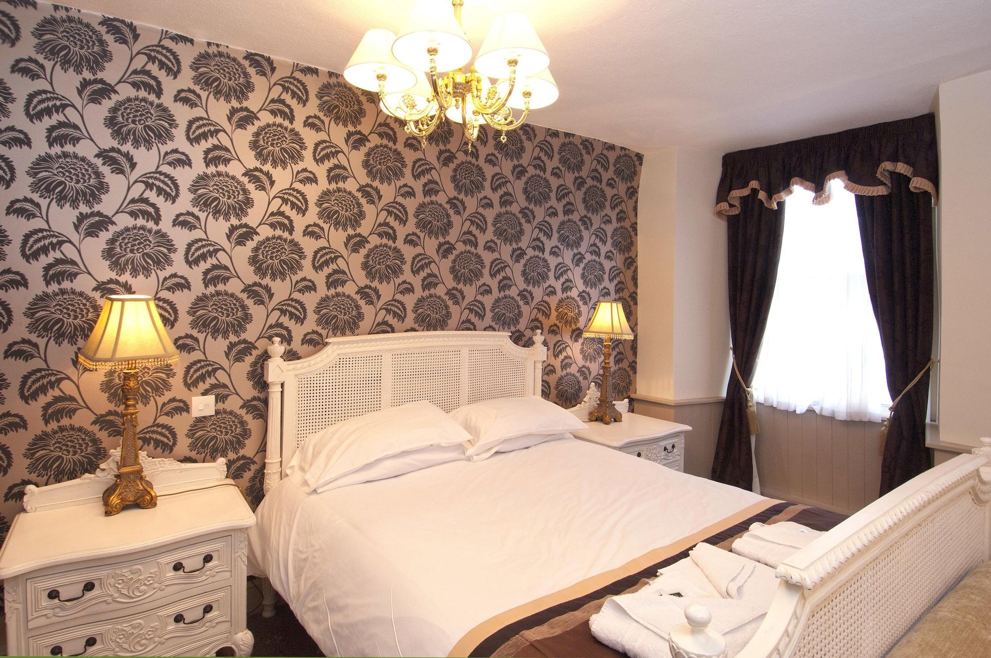 The Old Crown Coaching Inn Swindon Zewnętrze zdjęcie